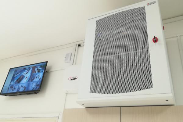 Armadietto rack ventilato e videosorveglianza IP