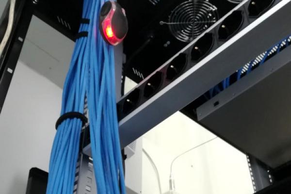 Cablaggio dati interno Cat.6 armadio rack 19