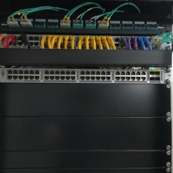 Cassetto ottico e switch Cisco 01